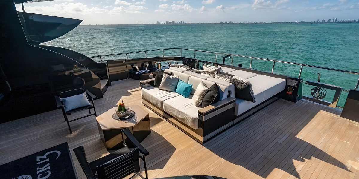 Аренда мега яхты BAGLIETTO 136 Aquila в Греции